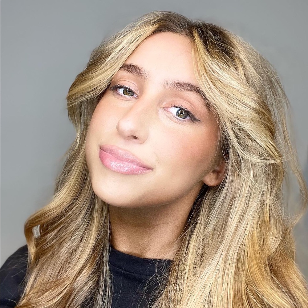 Meet your Posher, Kelsey